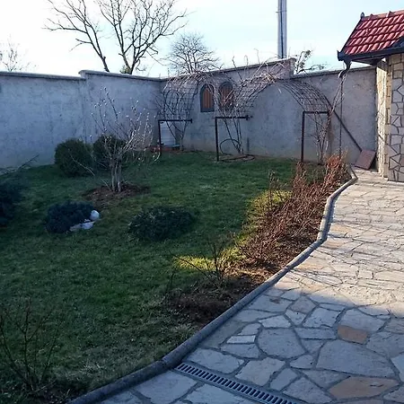Ruza Vjetrova Holiday home *